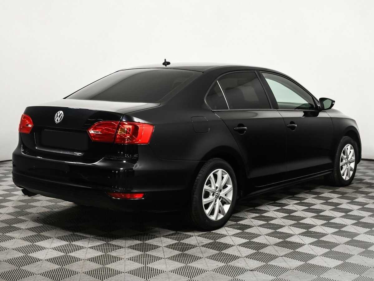 Купить Volkswagen Jetta с пробегом. Фото: #4