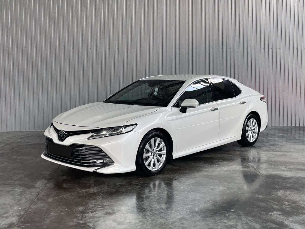 Купить Toyota Camry с пробегом. Посмотреть фото