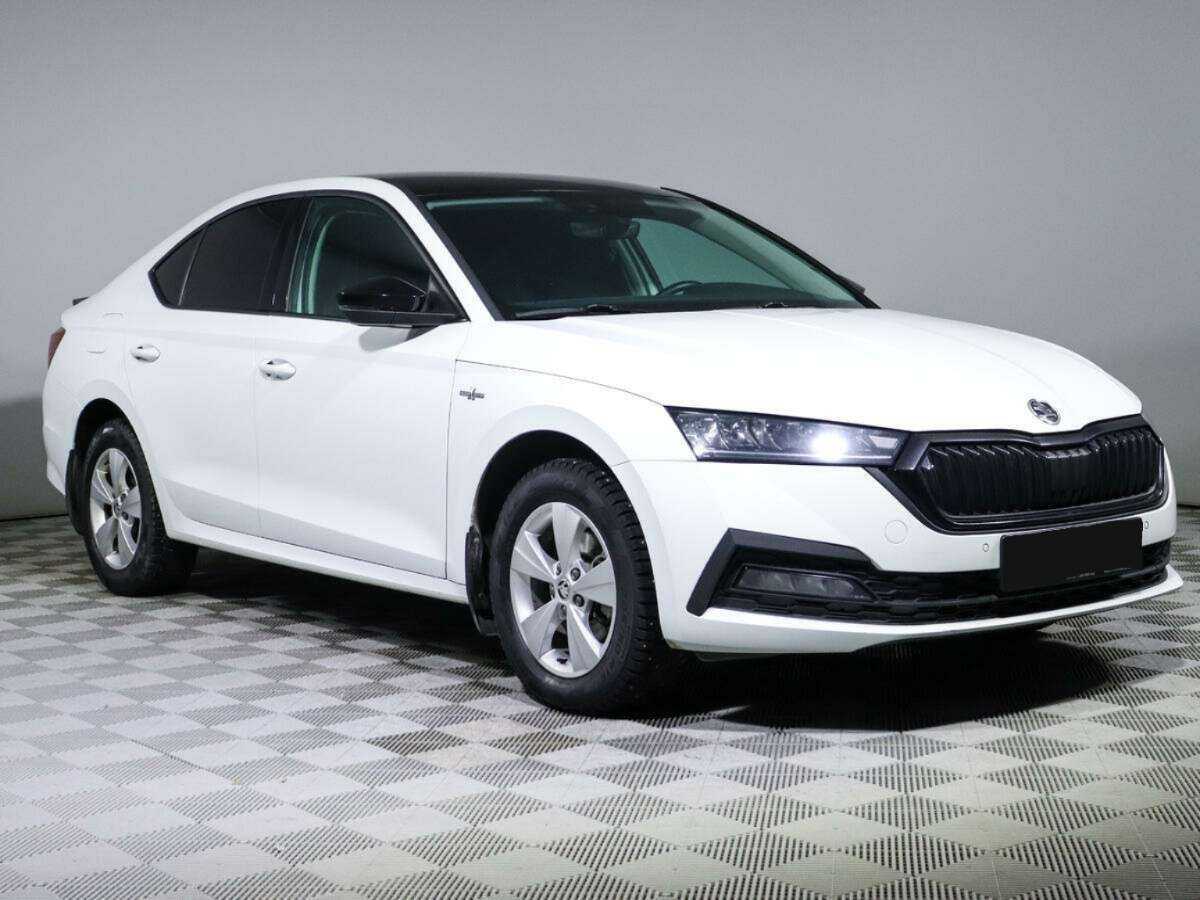 Купить Skoda Octavia с пробегом. Фото: #2
