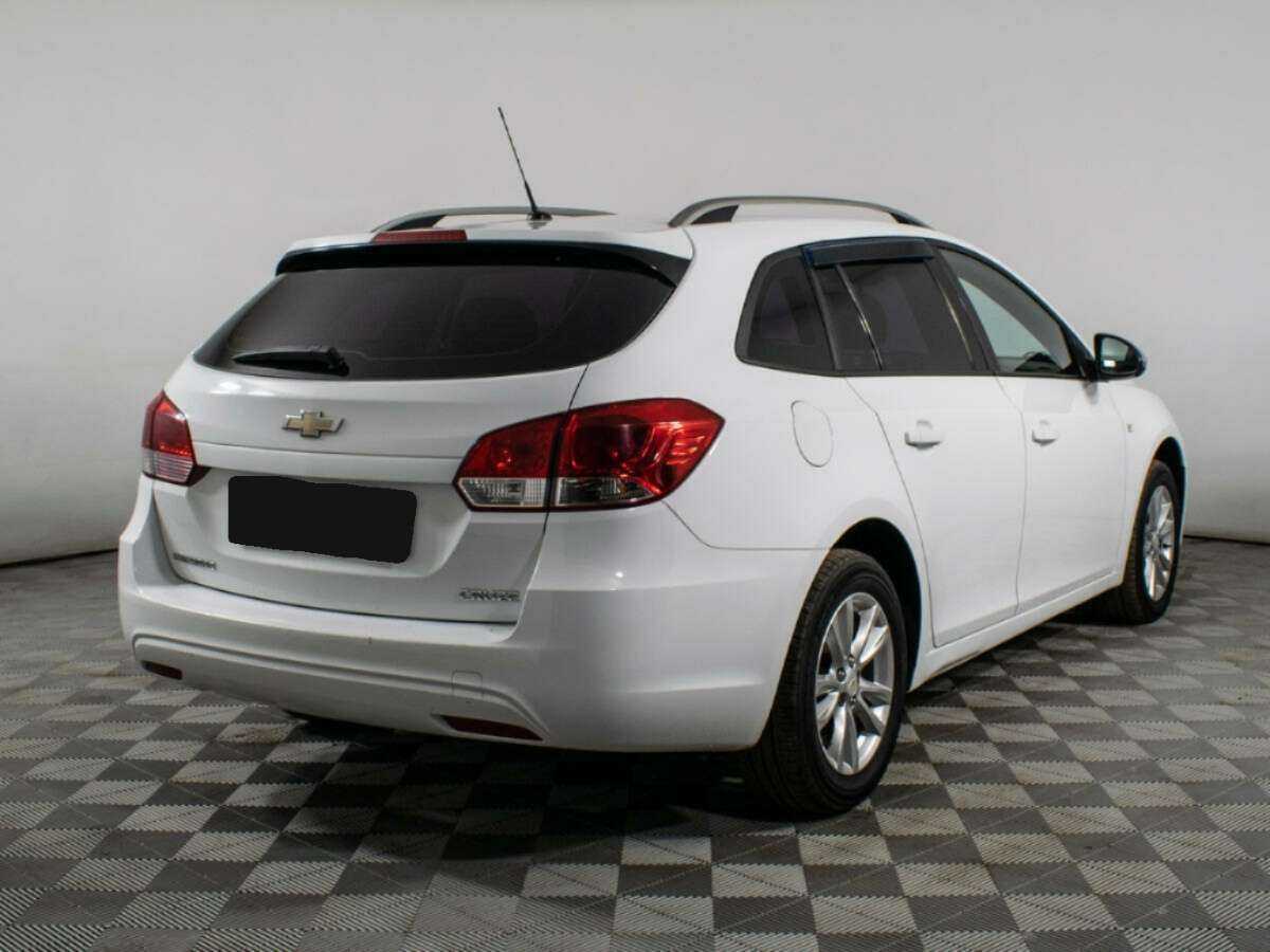Купить Chevrolet Cruze с пробегом. Фото: #3