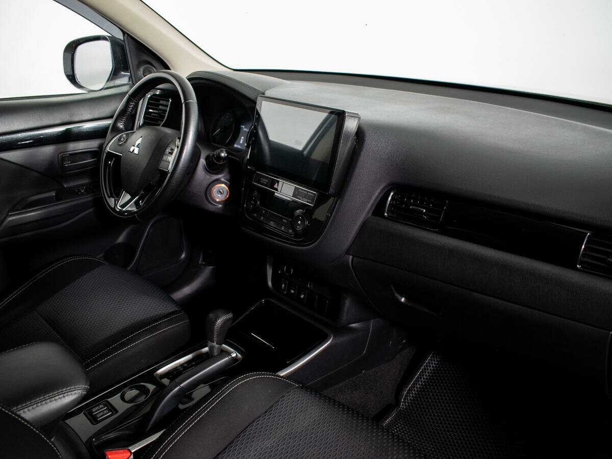 Купить Mitsubishi Outlander с пробегом. Фото: #6