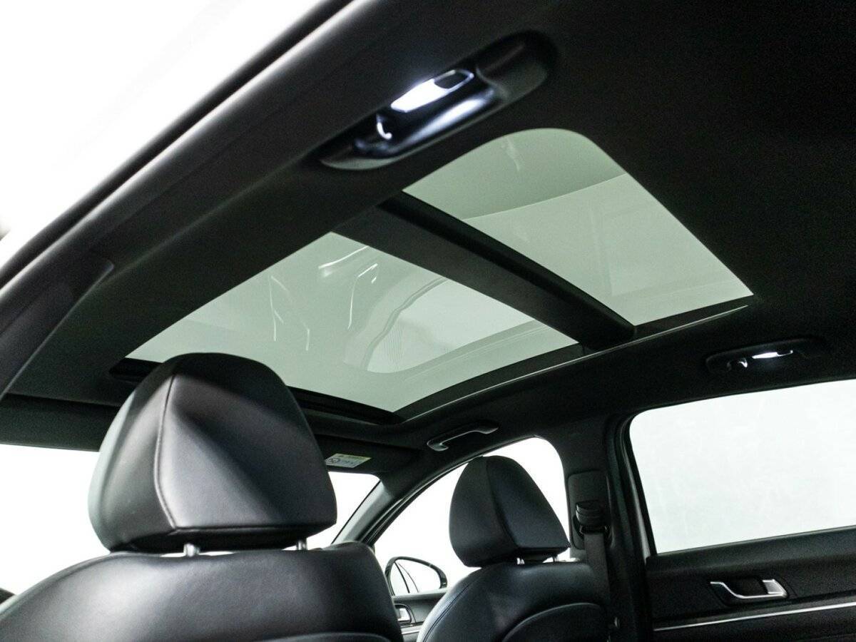 Купить Kia K5 с пробегом. Фото: #17