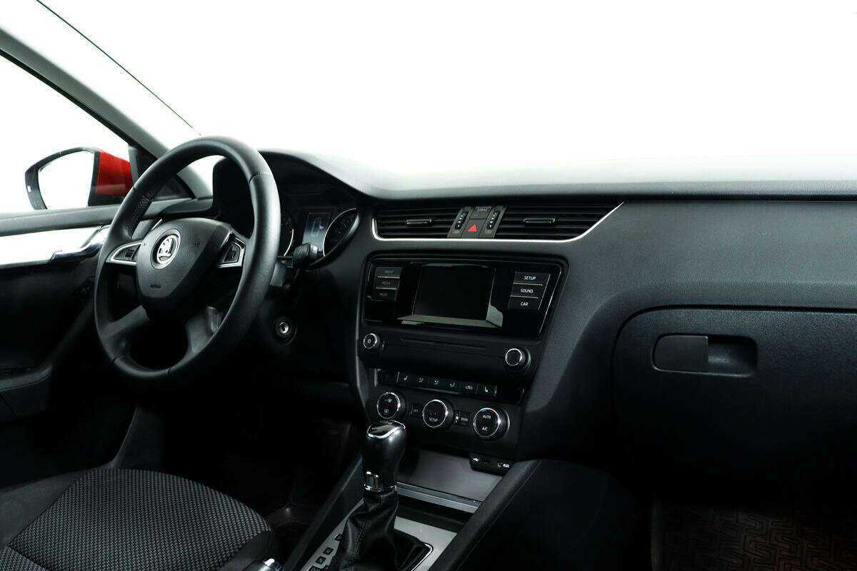 Купить Skoda Octavia с пробегом. Фото: #7
