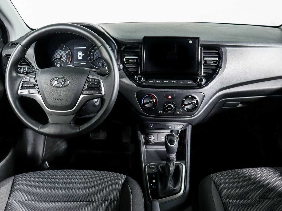 Купить Hyundai Solaris с пробегом. Фото: #7