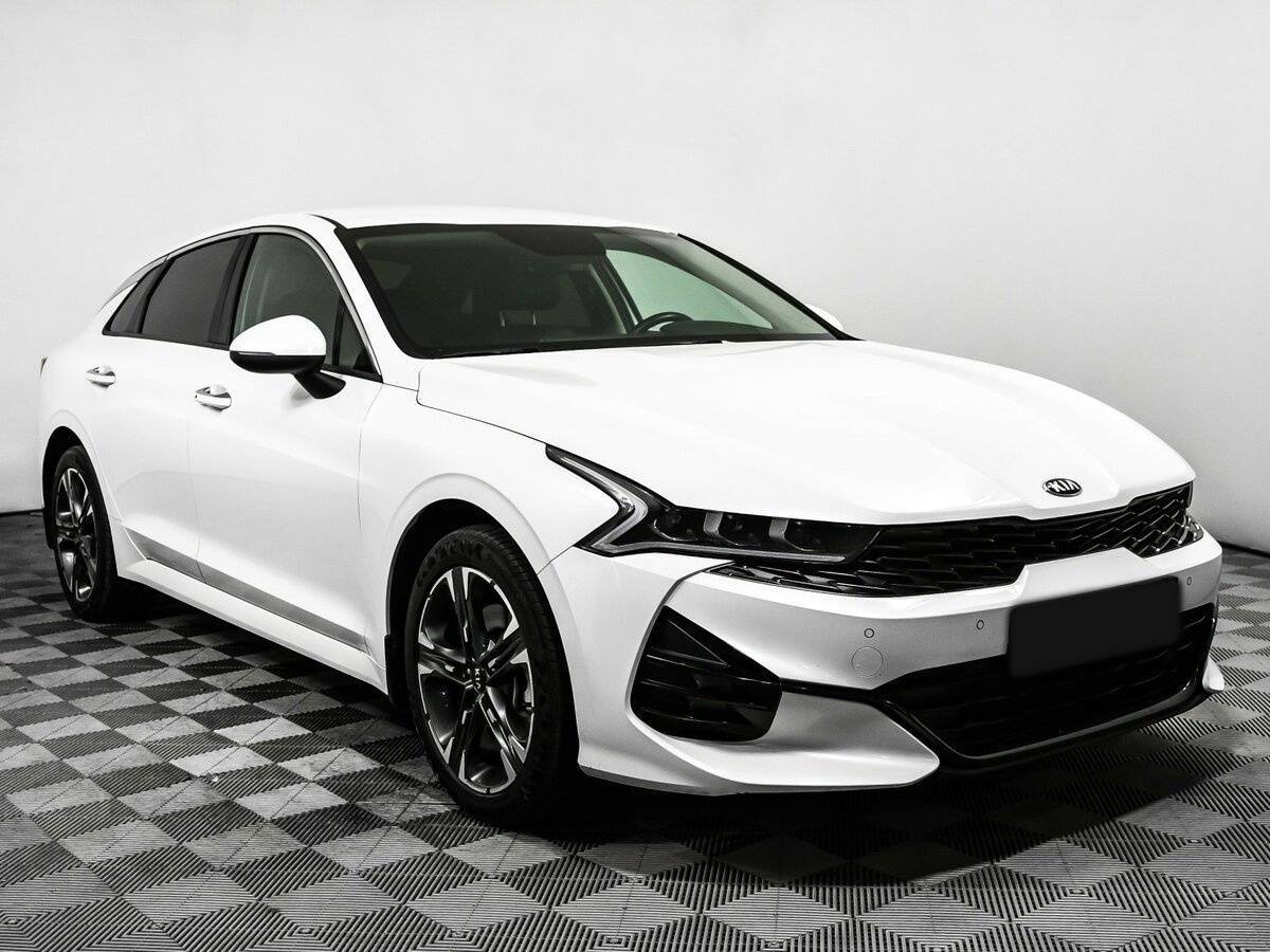 Купить Kia K5 с пробегом. Фото: #2