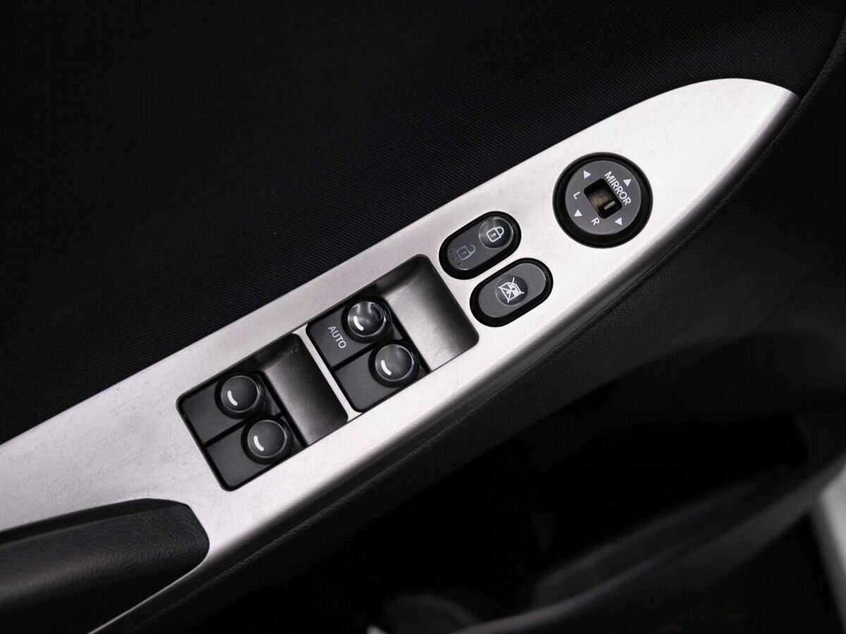 Купить Hyundai Solaris с пробегом. Фото: #17