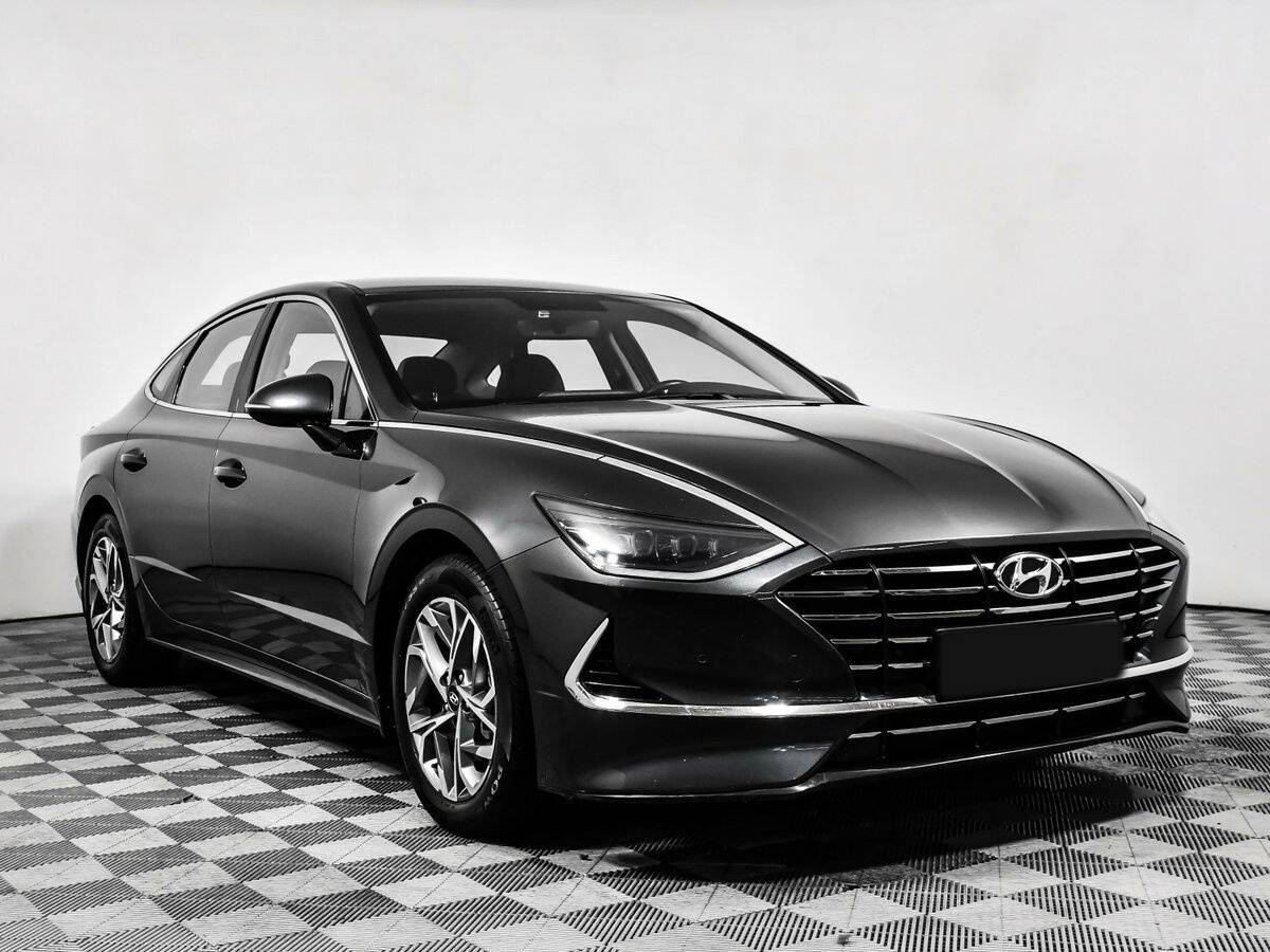 Купить Hyundai Sonata с пробегом. Фото: #2