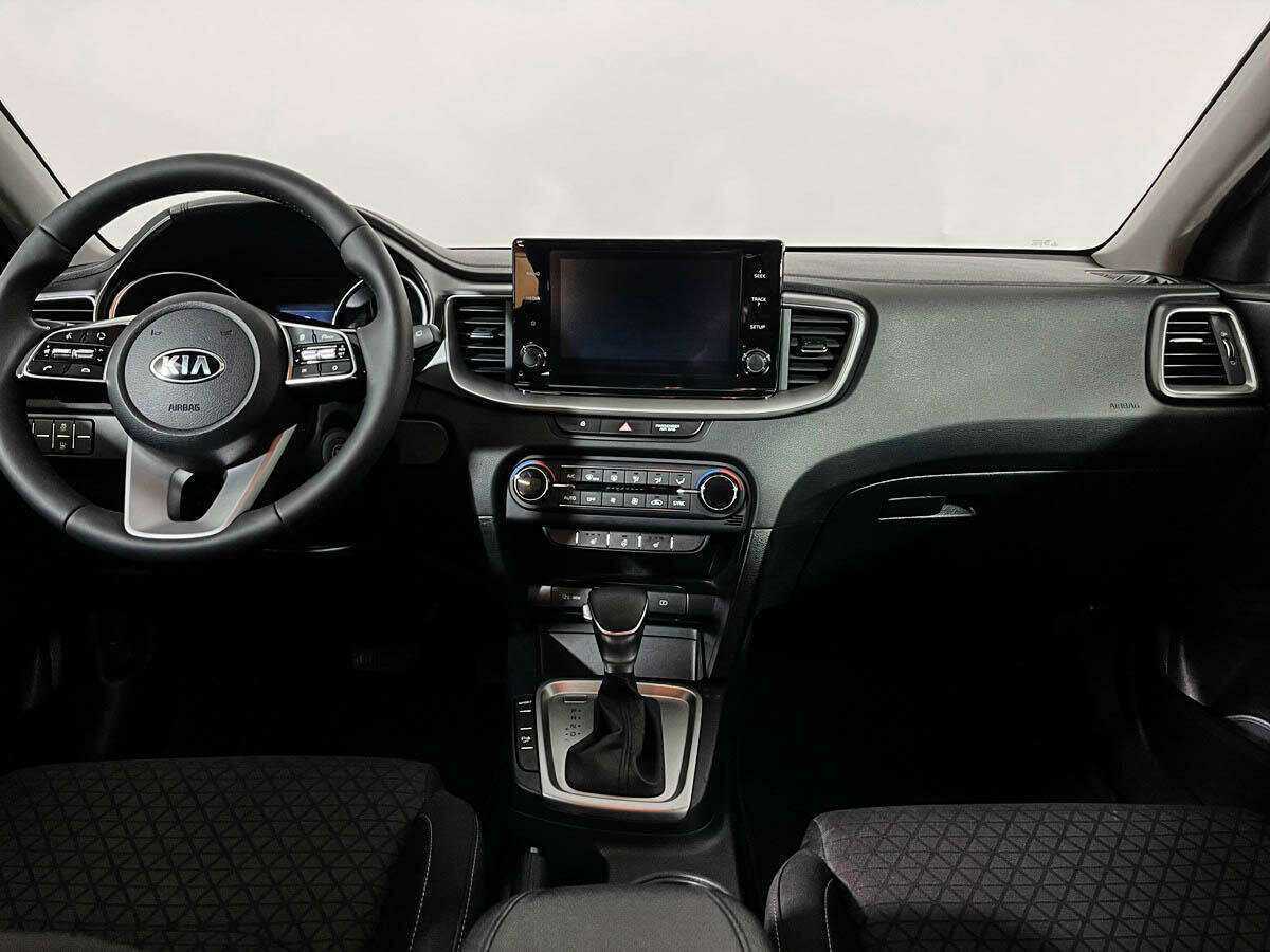 Купить Kia Ceed с пробегом. Фото: #11