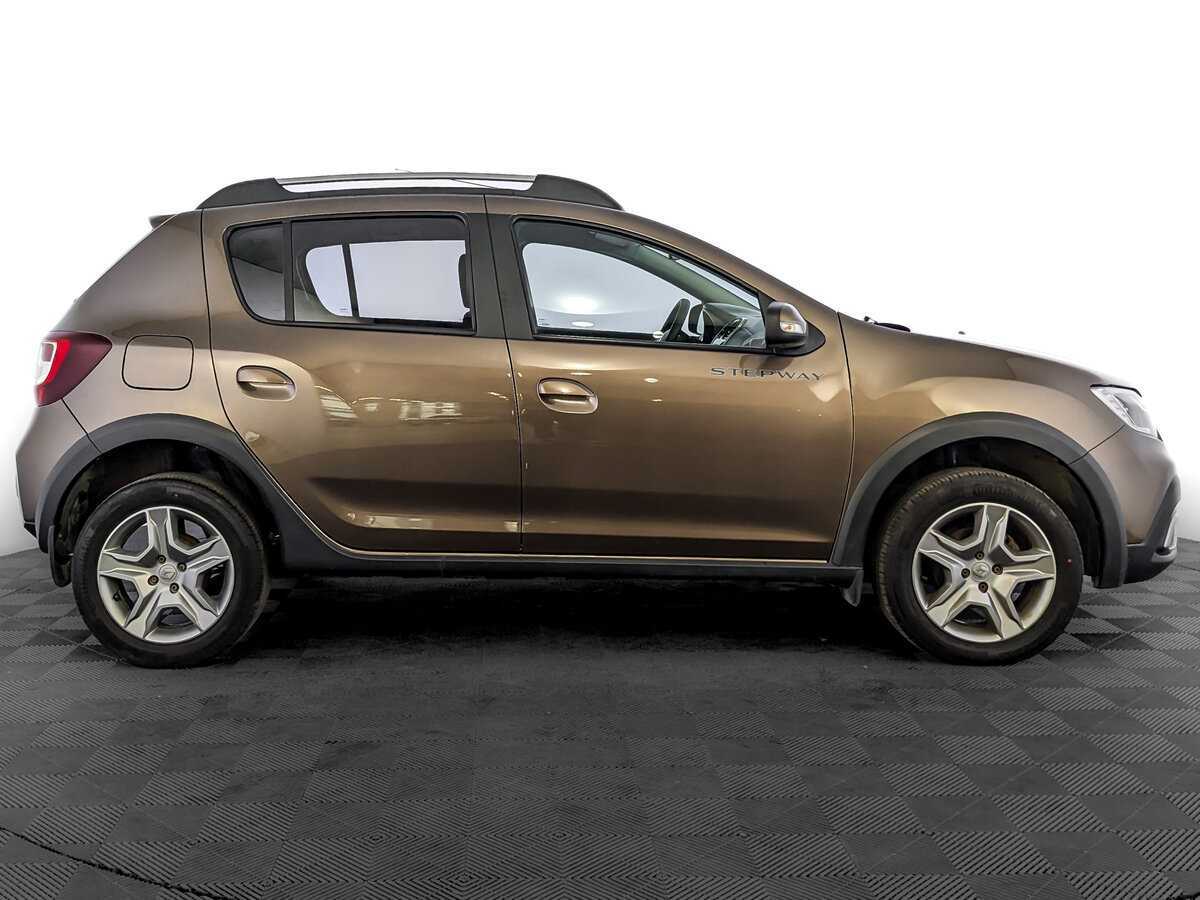 Купить Renault Sandero с пробегом. Фото: #3