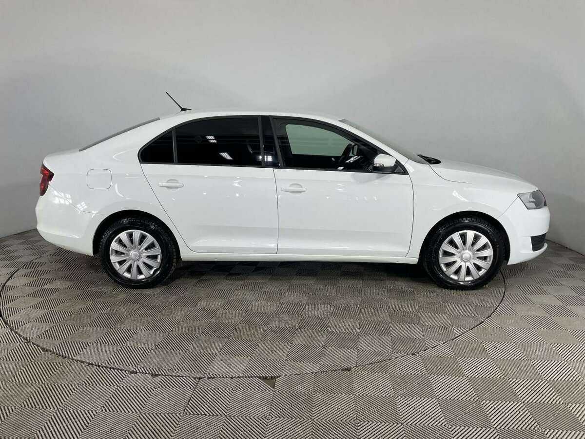 Купить Skoda Rapid с пробегом. Фото: #3
