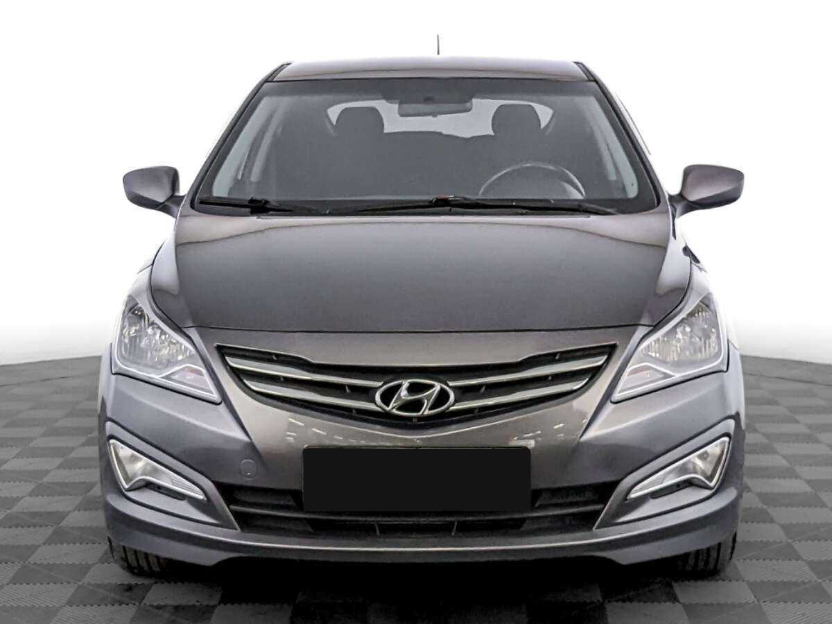 Купить Hyundai Solaris с пробегом. Фото: #1