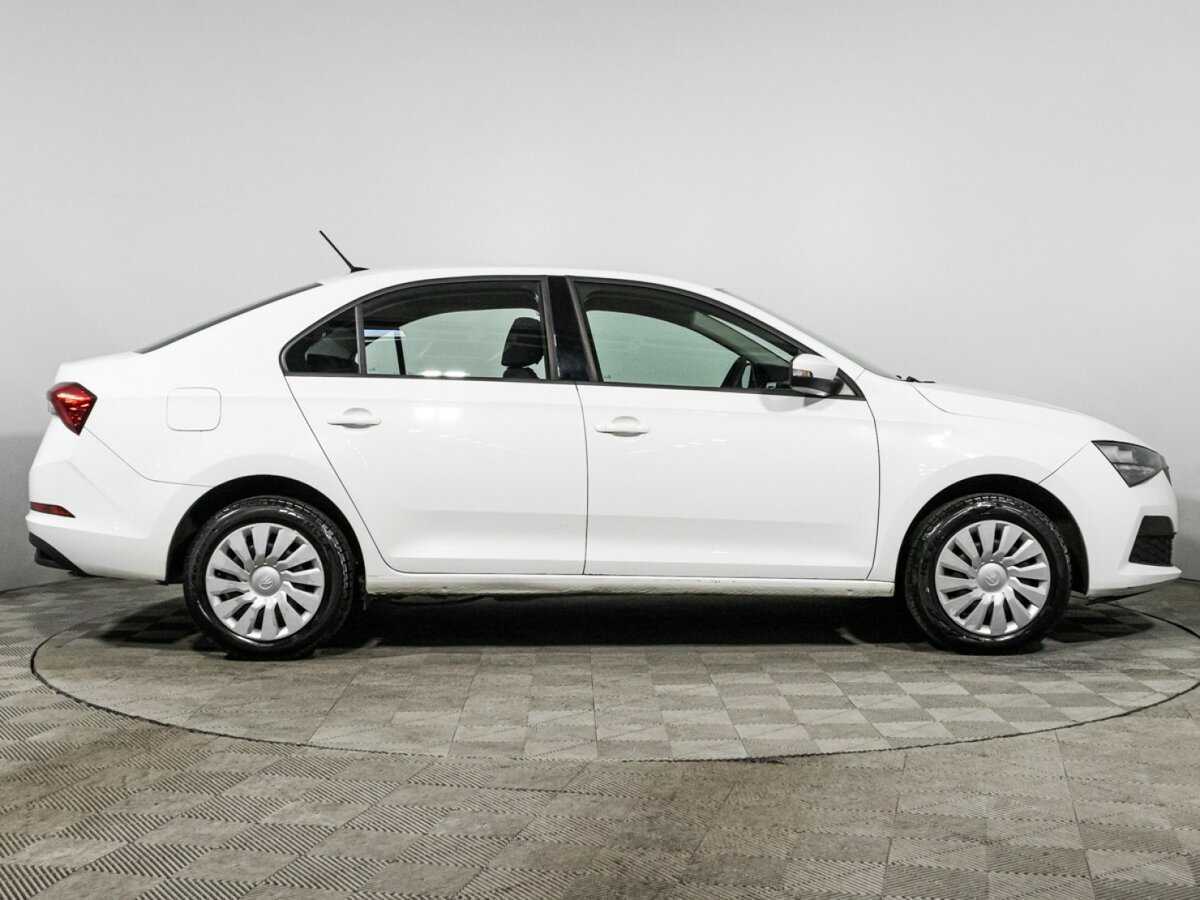 Купить Skoda Rapid с пробегом. Фото: #3
