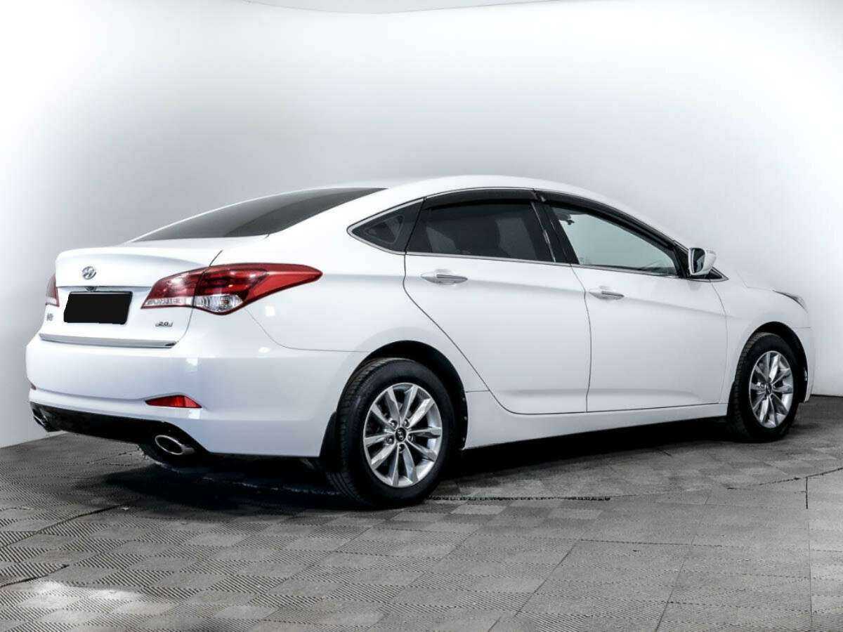 Купить Hyundai i40 с пробегом. Фото: #3