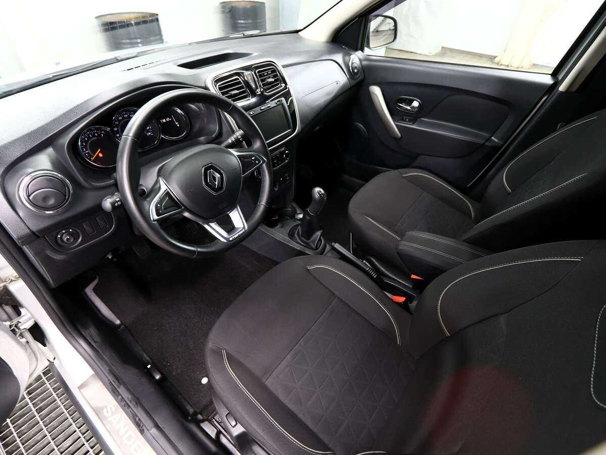 Купить Renault Sandero с пробегом. Фото: #6