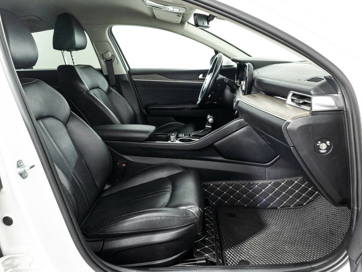 Купить Kia K5 с пробегом. Фото: #12