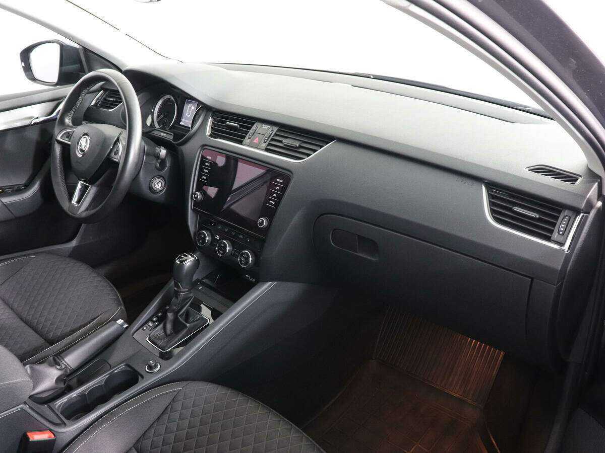 Купить Skoda Octavia с пробегом. Фото: #9