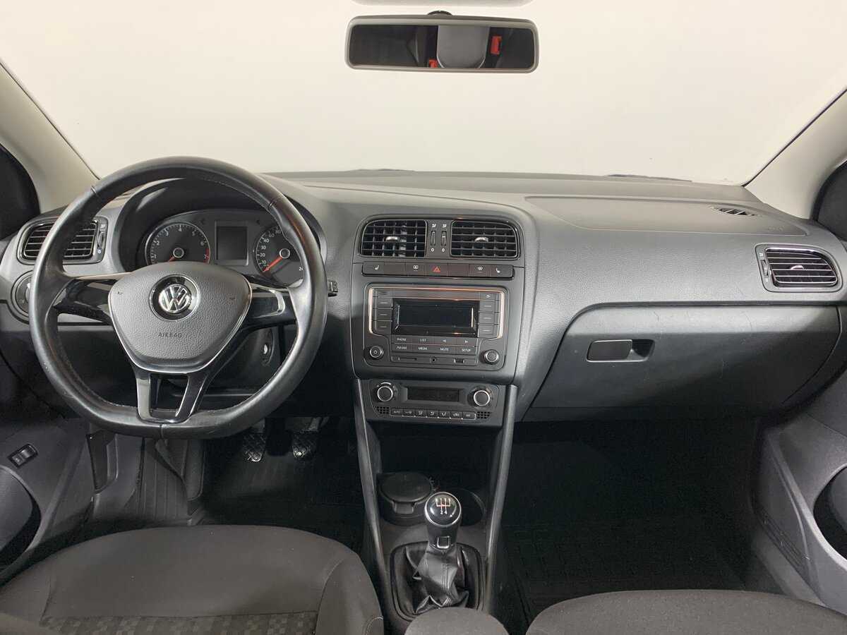 Купить Volkswagen Polo с пробегом. Фото: #9