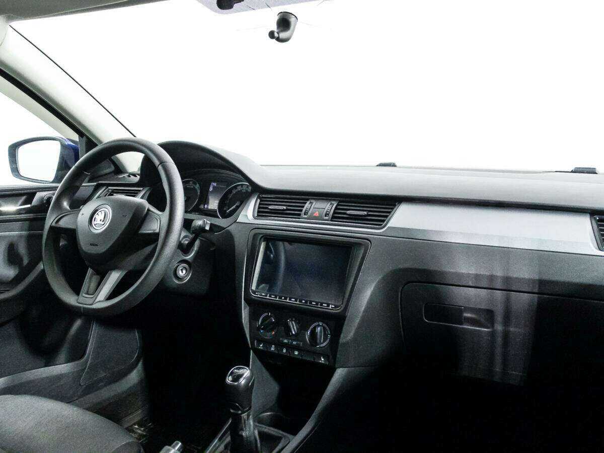 Купить Skoda Rapid с пробегом. Фото: #7