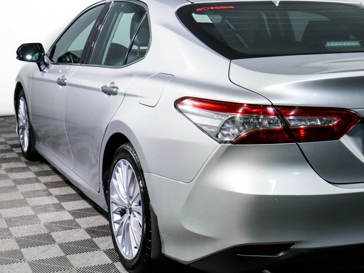 Купить Toyota Camry с пробегом. Фото: #19
