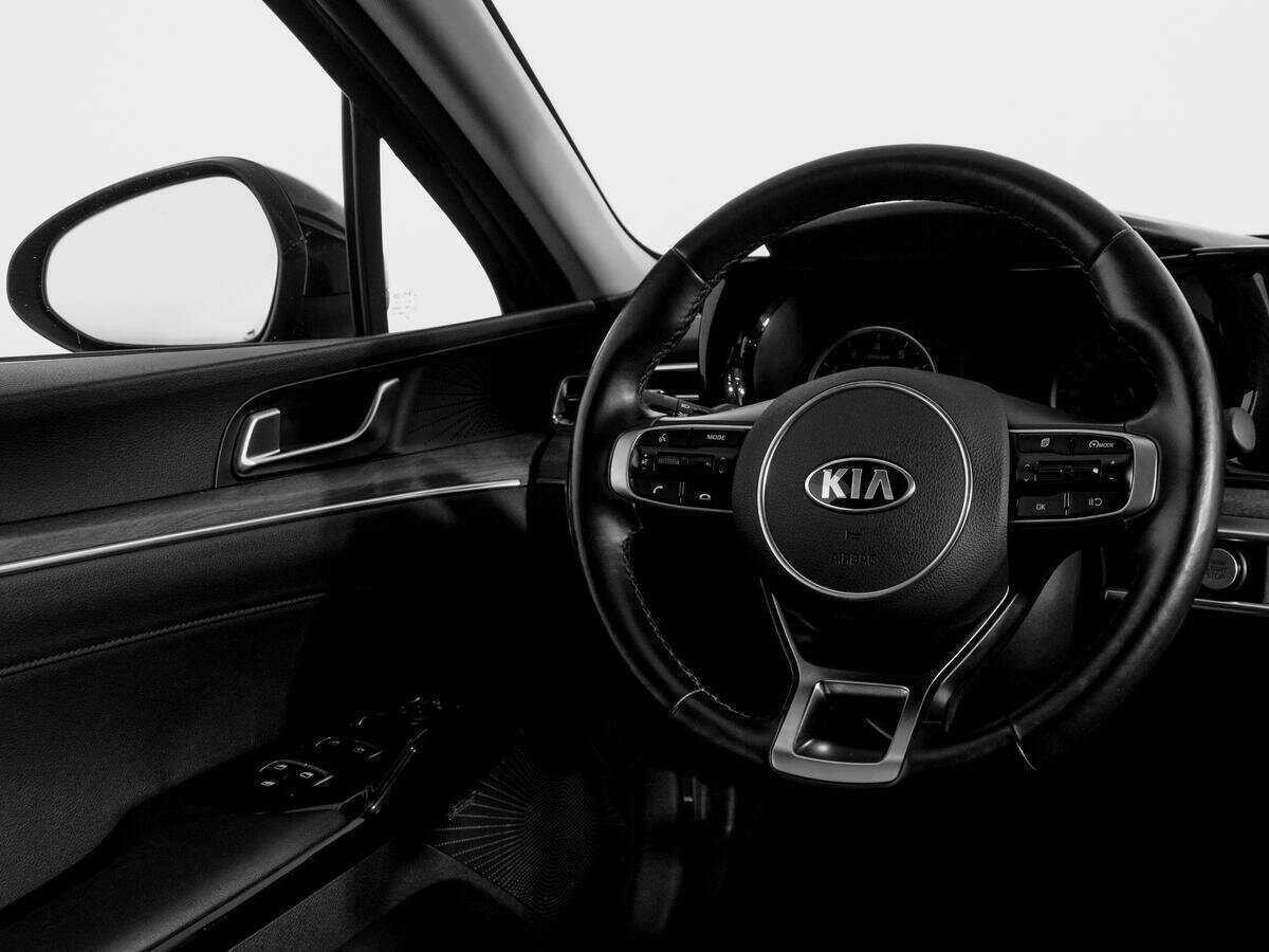Купить Kia K5 с пробегом. Фото: #13