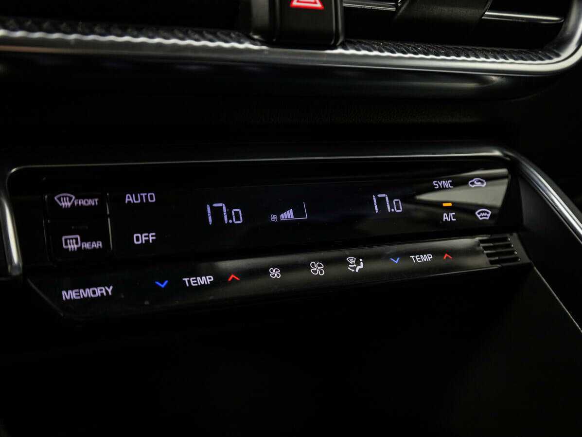 Купить Kia K5 с пробегом. Фото: #16