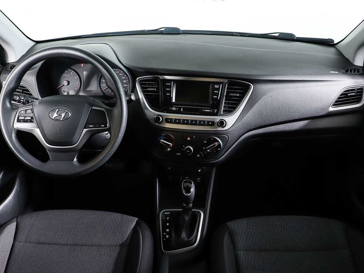 Купить Hyundai Solaris с пробегом. Фото: #10