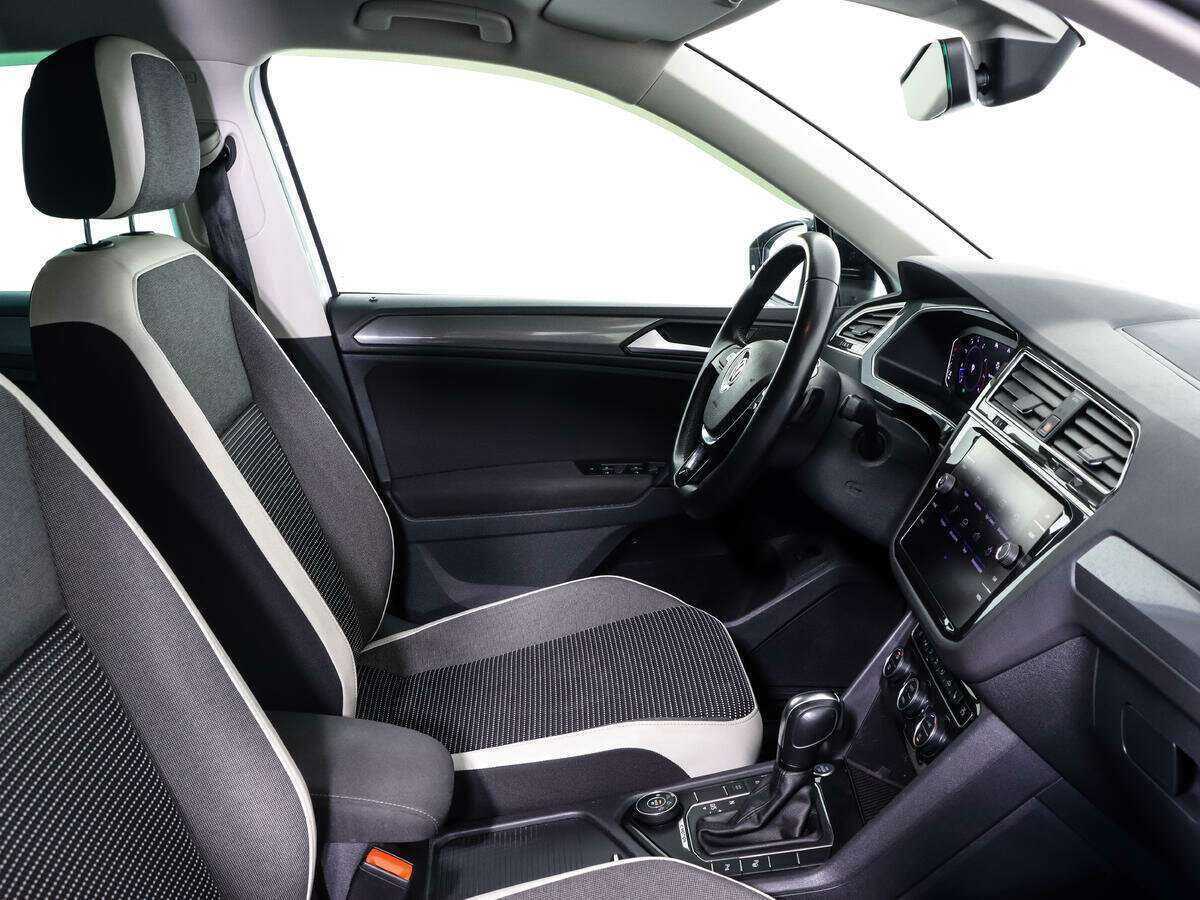 Купить Volkswagen Tiguan с пробегом. Фото: #14