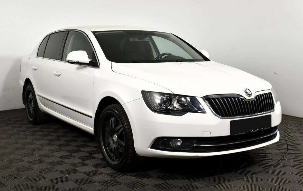 Купить Skoda Superb с пробегом. Фото: #1