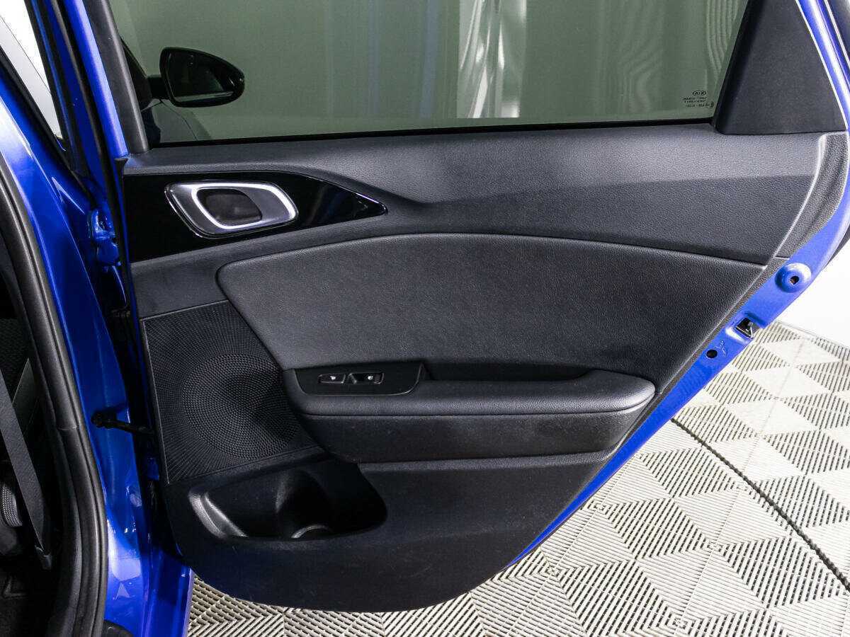 Купить Kia Ceed с пробегом. Фото: #25