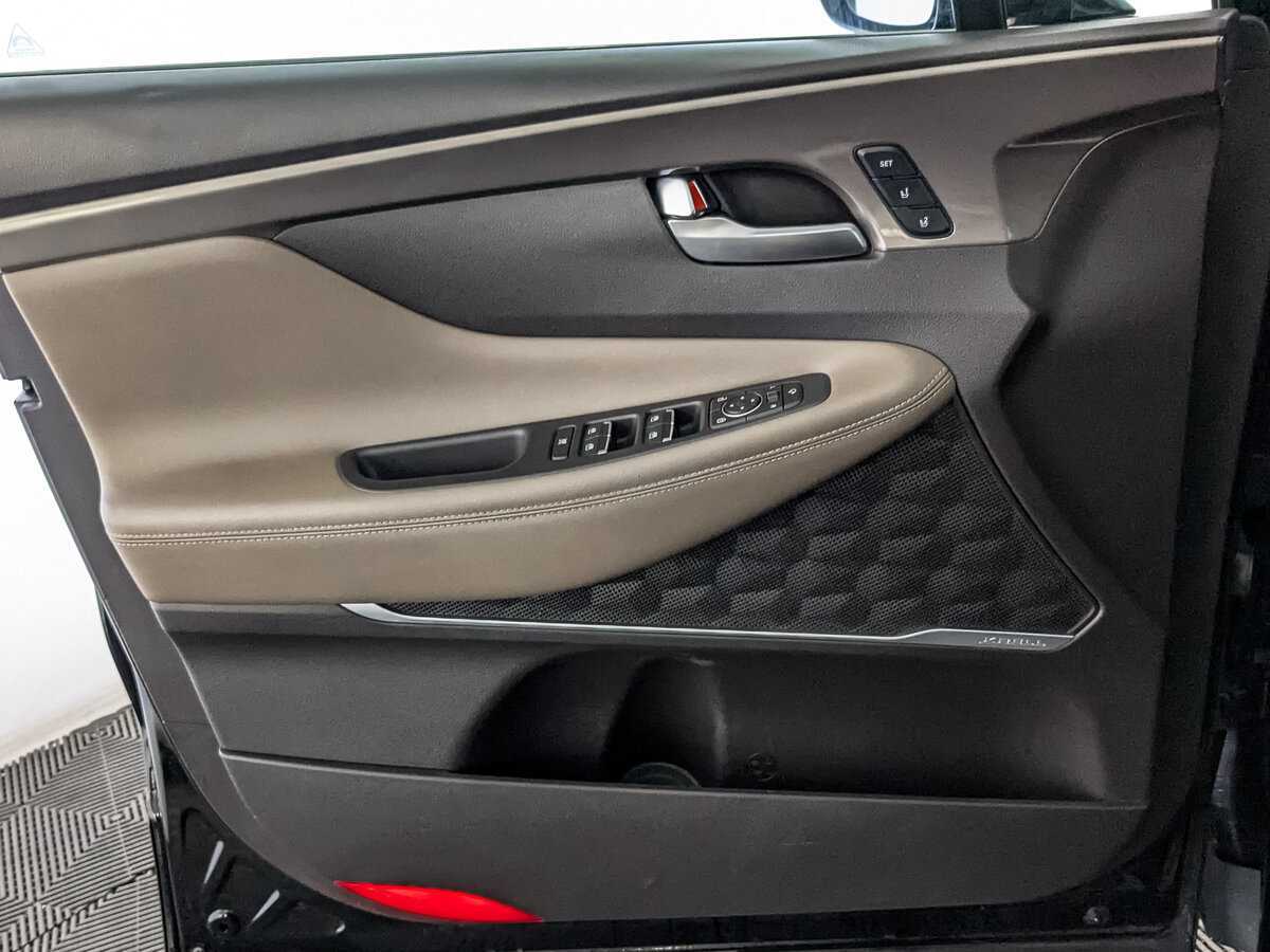 Купить Hyundai Santa Fe с пробегом. Фото: #17