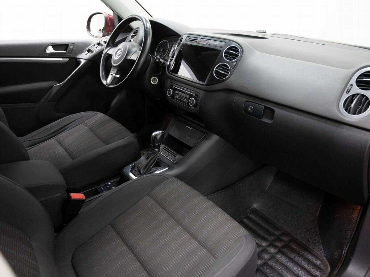 Купить Volkswagen Tiguan с пробегом. Фото: #10