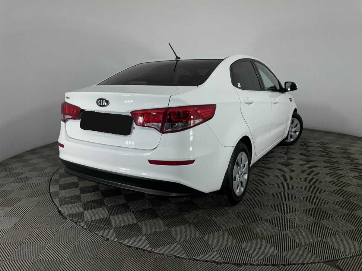 Купить Kia Rio с пробегом. Фото: #4