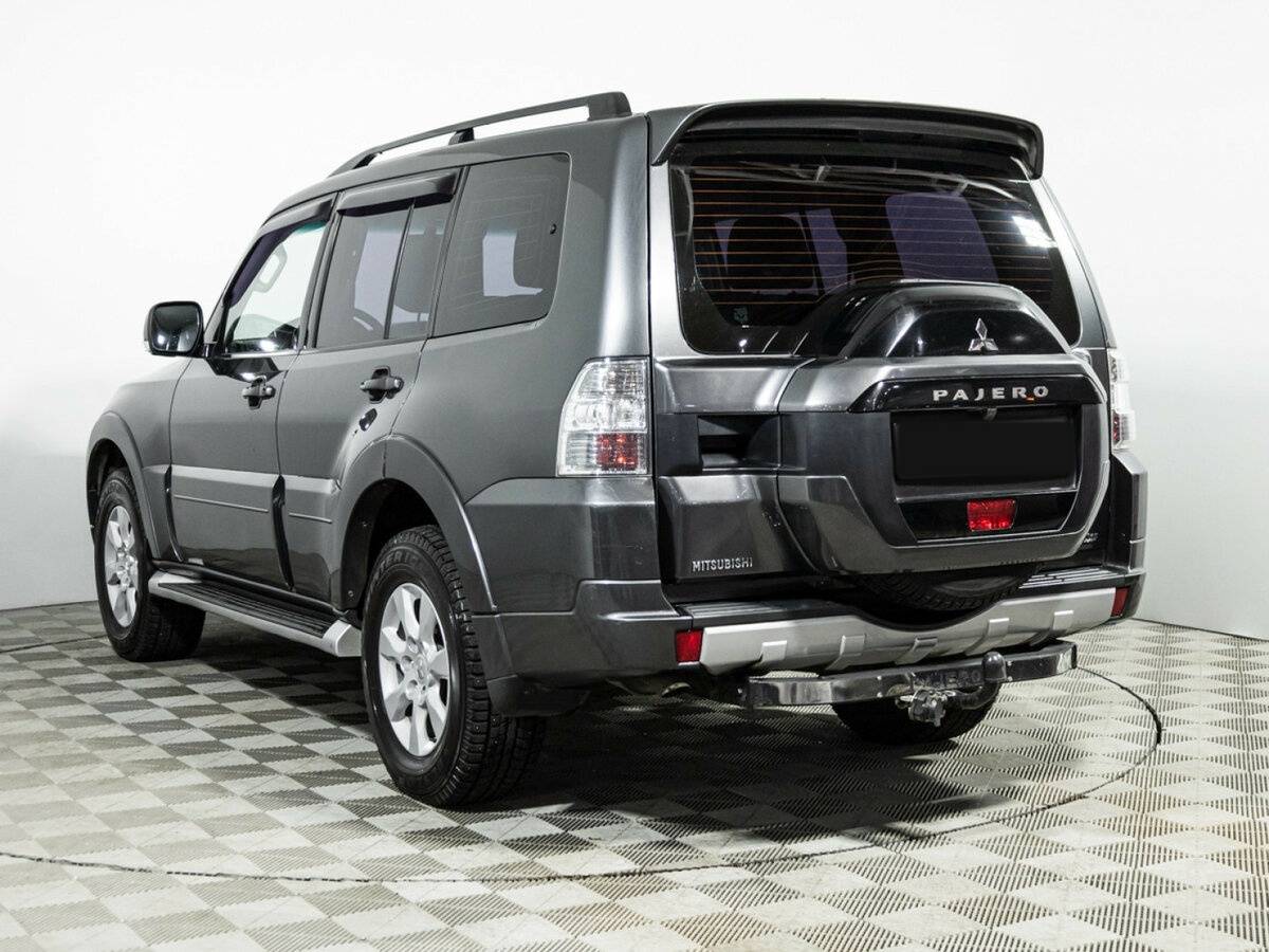 Купить Mitsubishi Pajero с пробегом. Фото: #5