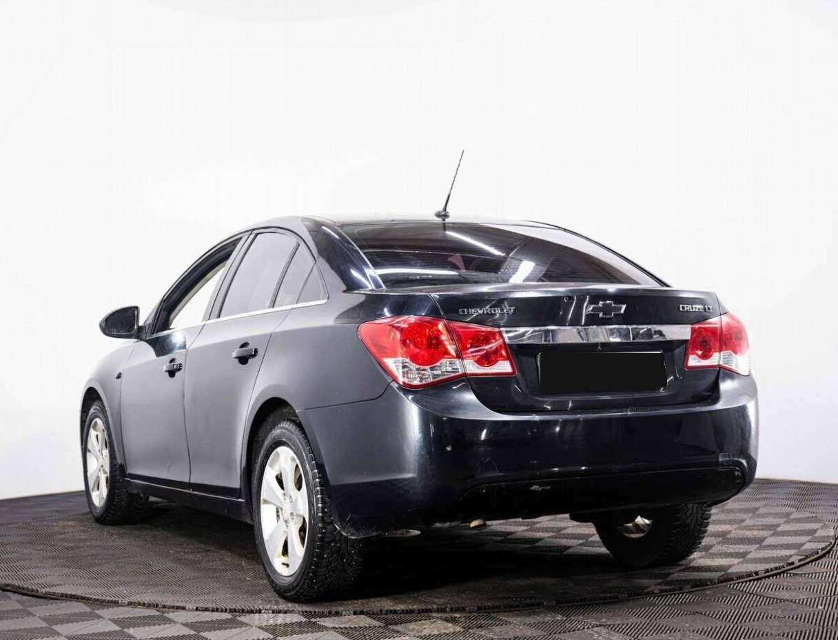Купить Chevrolet Cruze с пробегом. Фото: #3