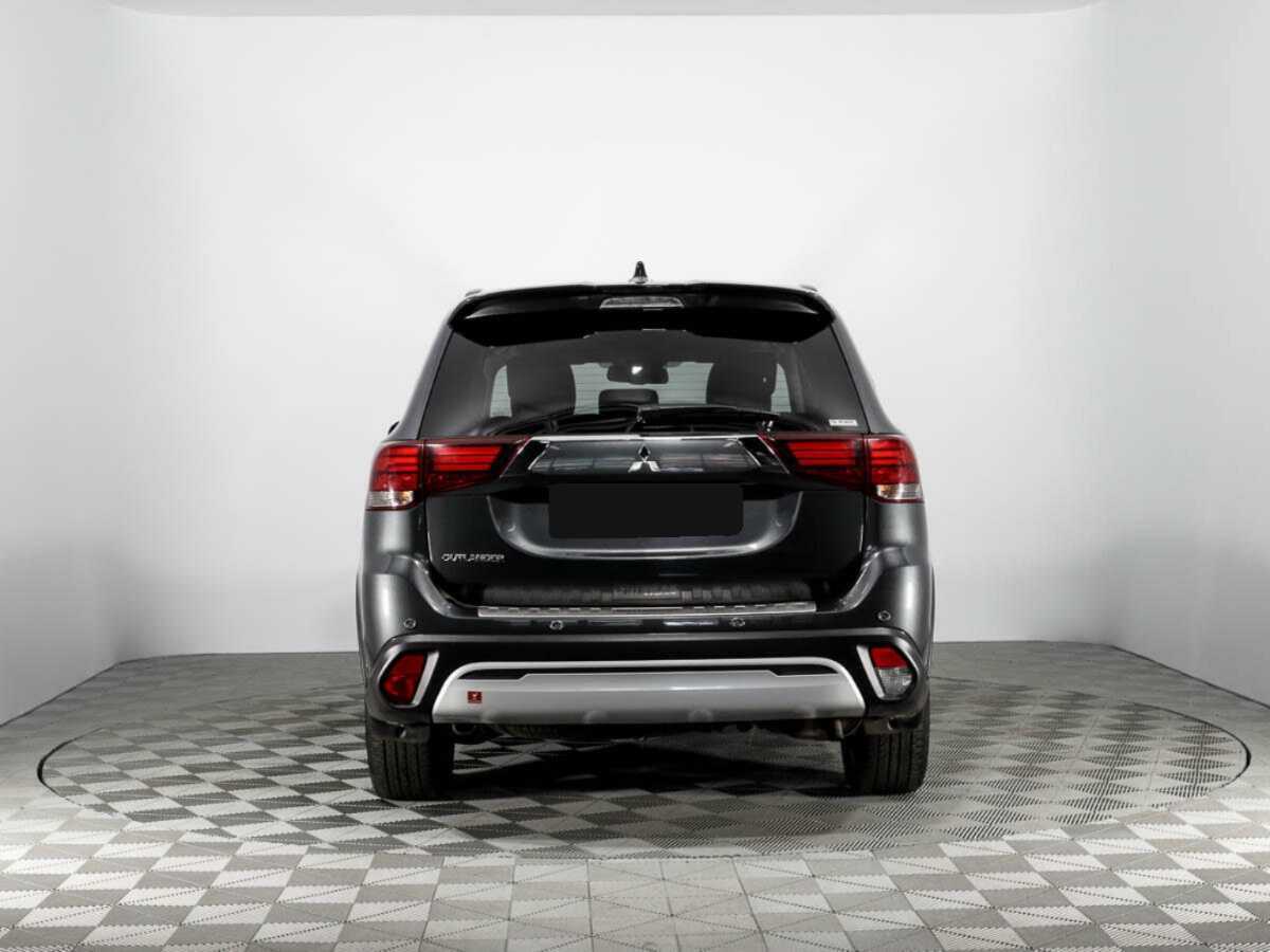Купить Mitsubishi Outlander с пробегом. Фото: #5