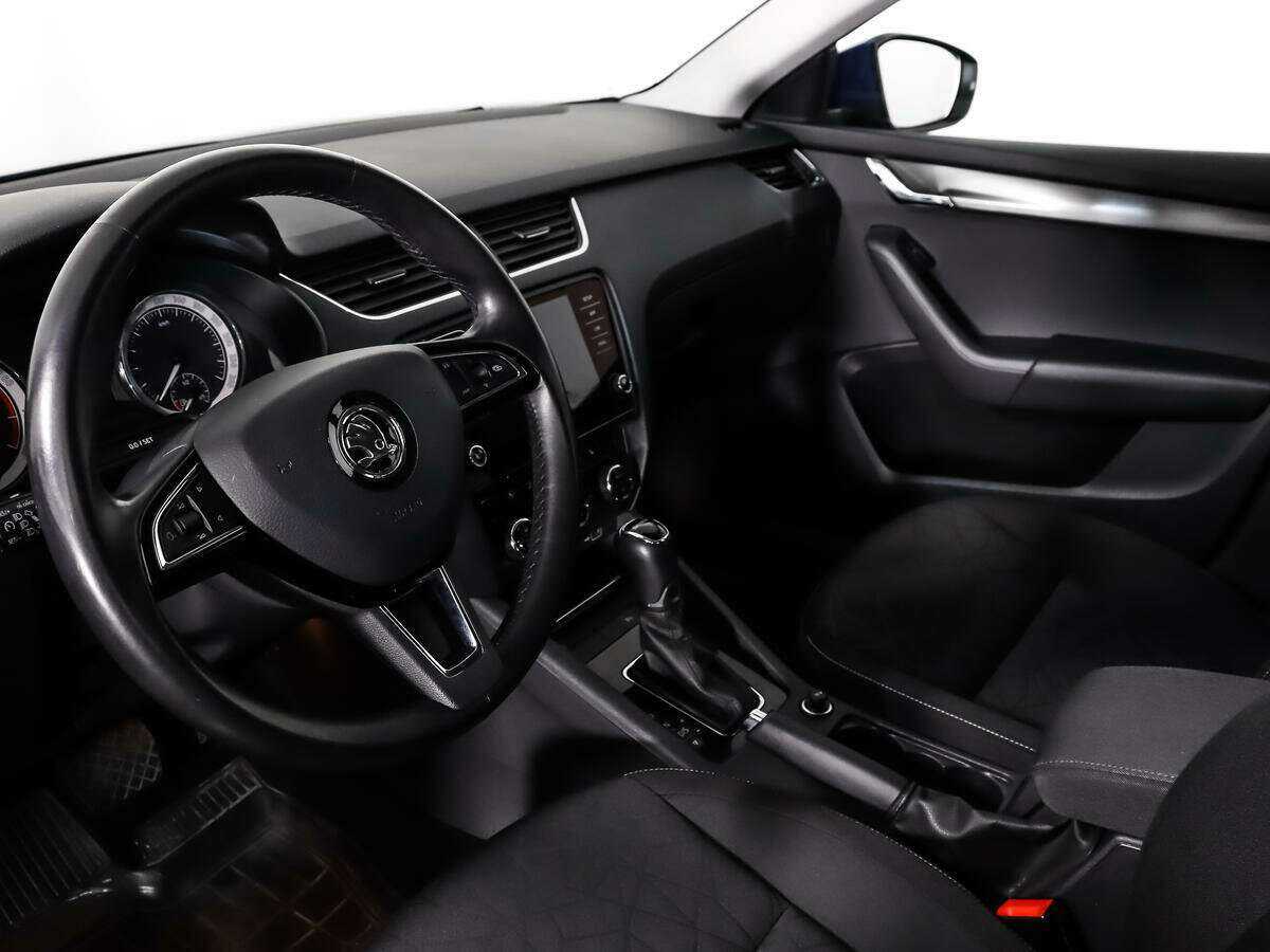 Купить Skoda Octavia с пробегом. Фото: #6