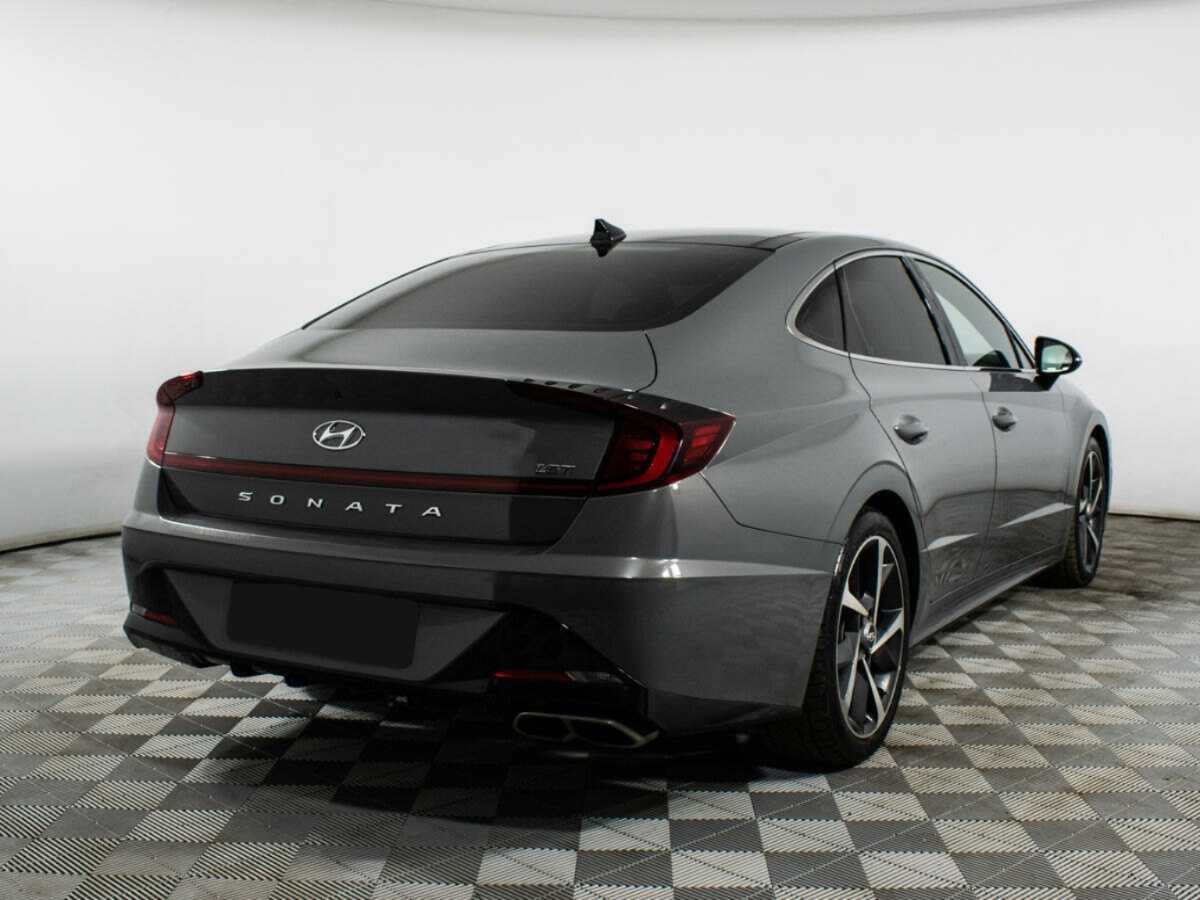 Купить Hyundai Sonata с пробегом. Фото: #3