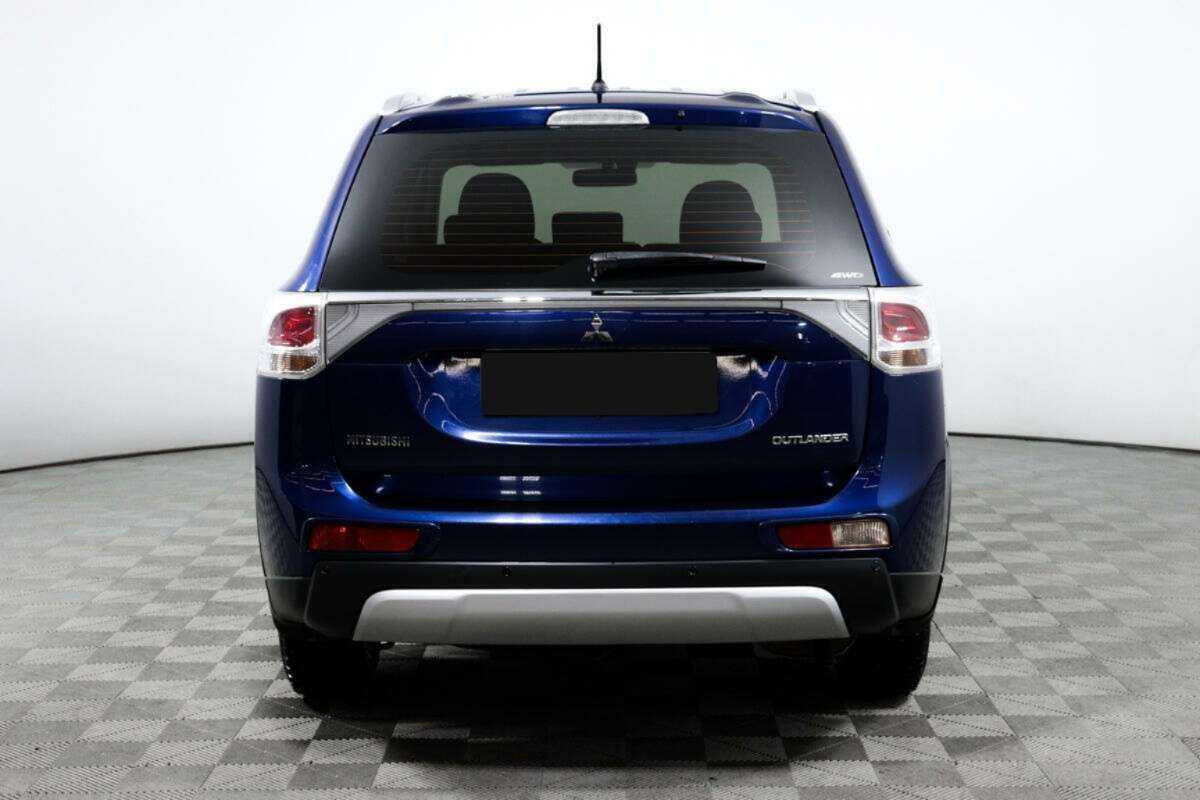 Купить Mitsubishi Outlander с пробегом. Фото: #5