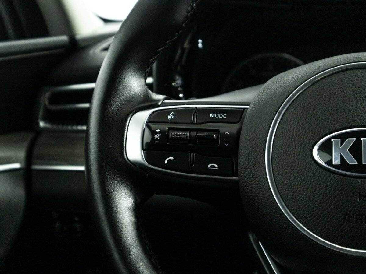 Купить Kia K5 с пробегом. Фото: #24