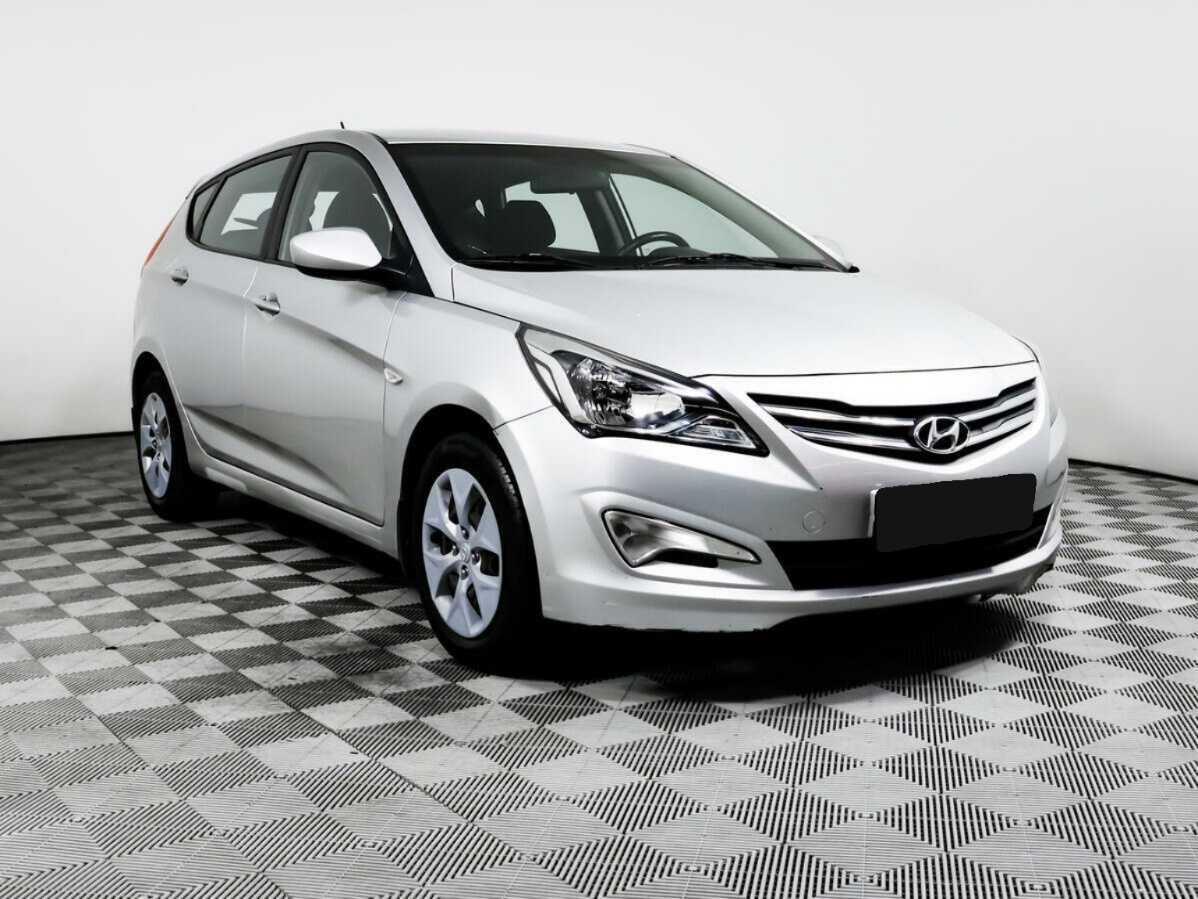 Купить Hyundai Solaris с пробегом. Фото: #2