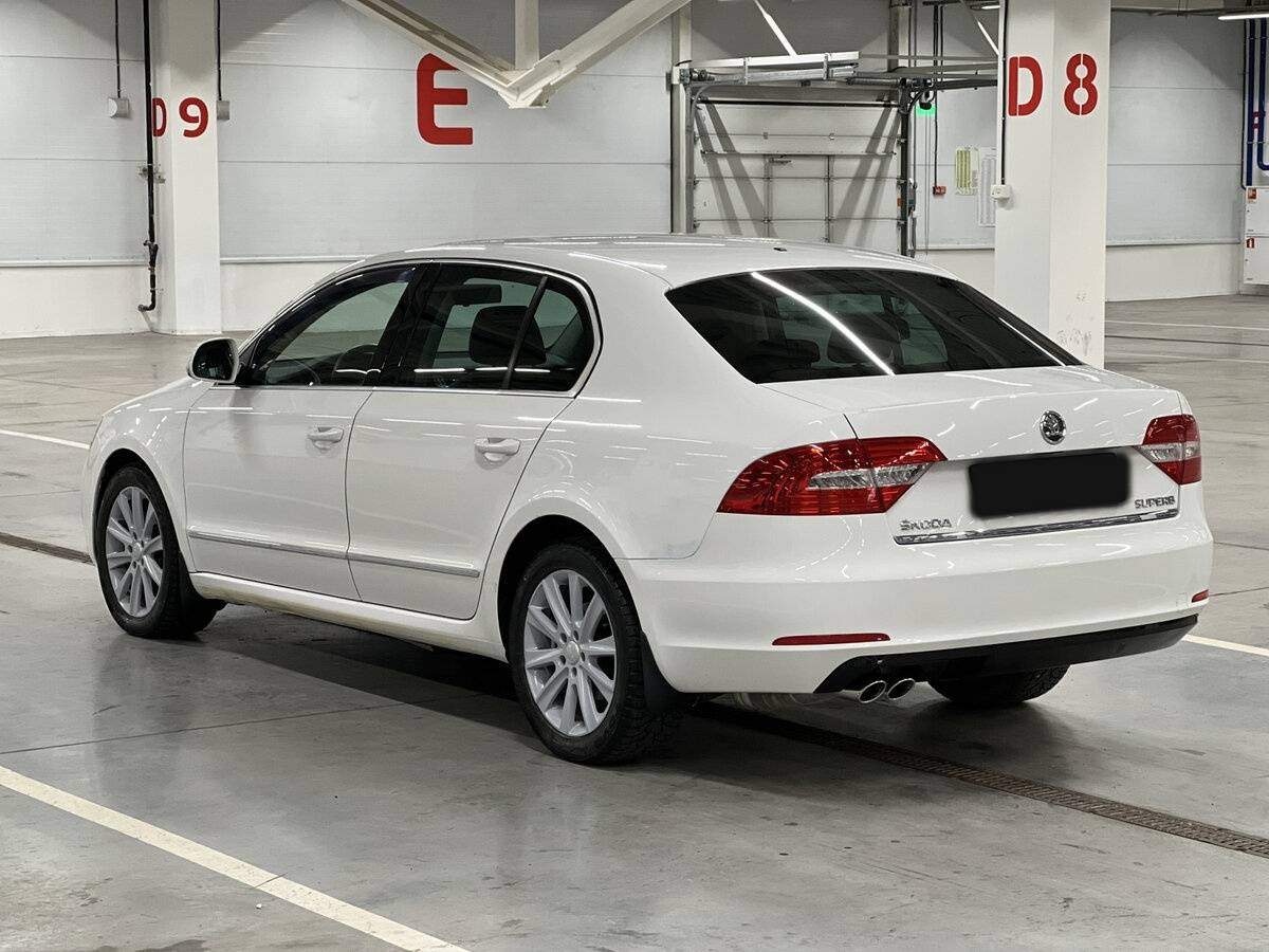 Купить Skoda Superb с пробегом. Фото: #6