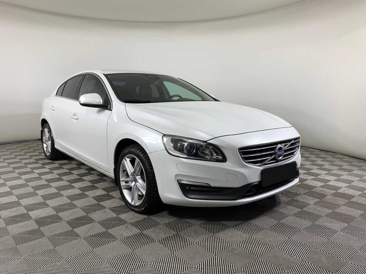 Купить Volvo S60 с пробегом. Фото: #2