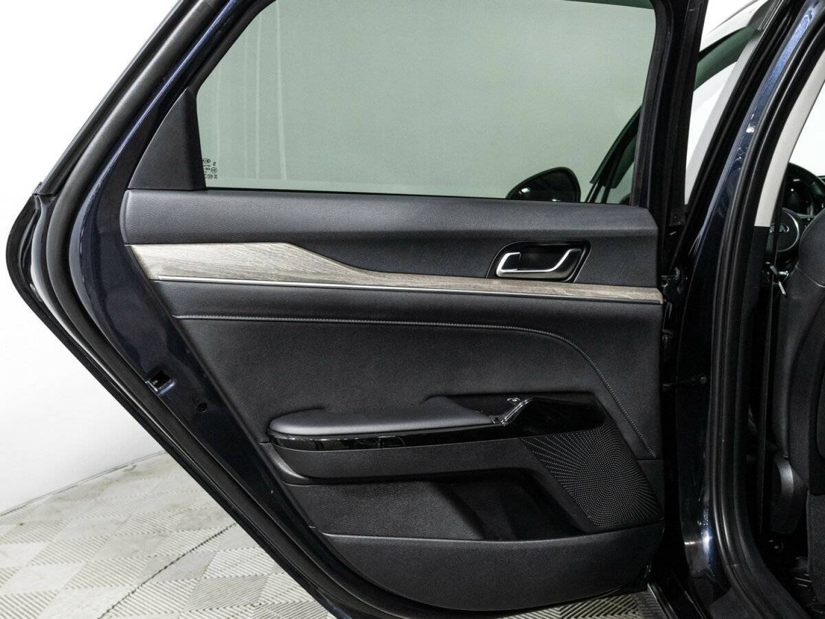 Купить Kia K5 с пробегом. Фото: #25