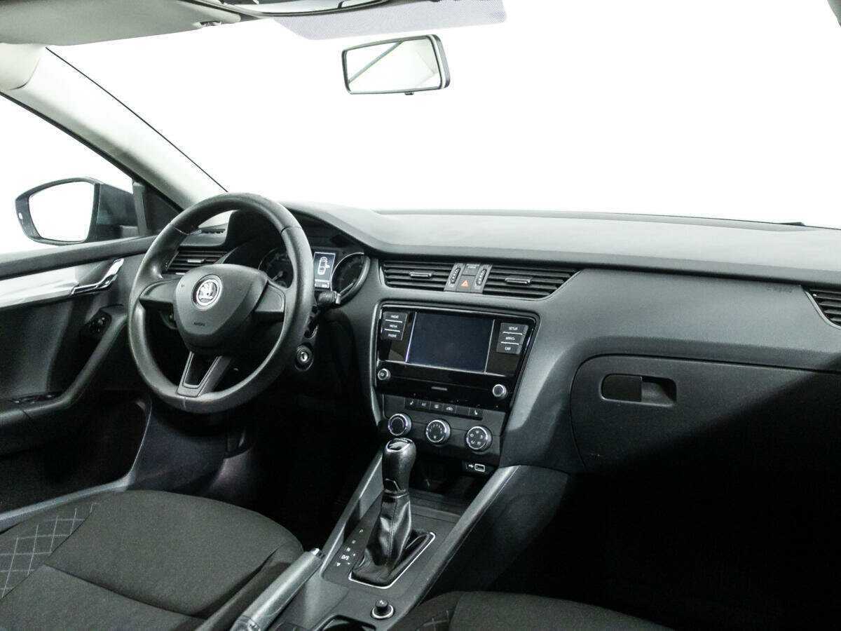 Купить Skoda Octavia с пробегом. Фото: #8