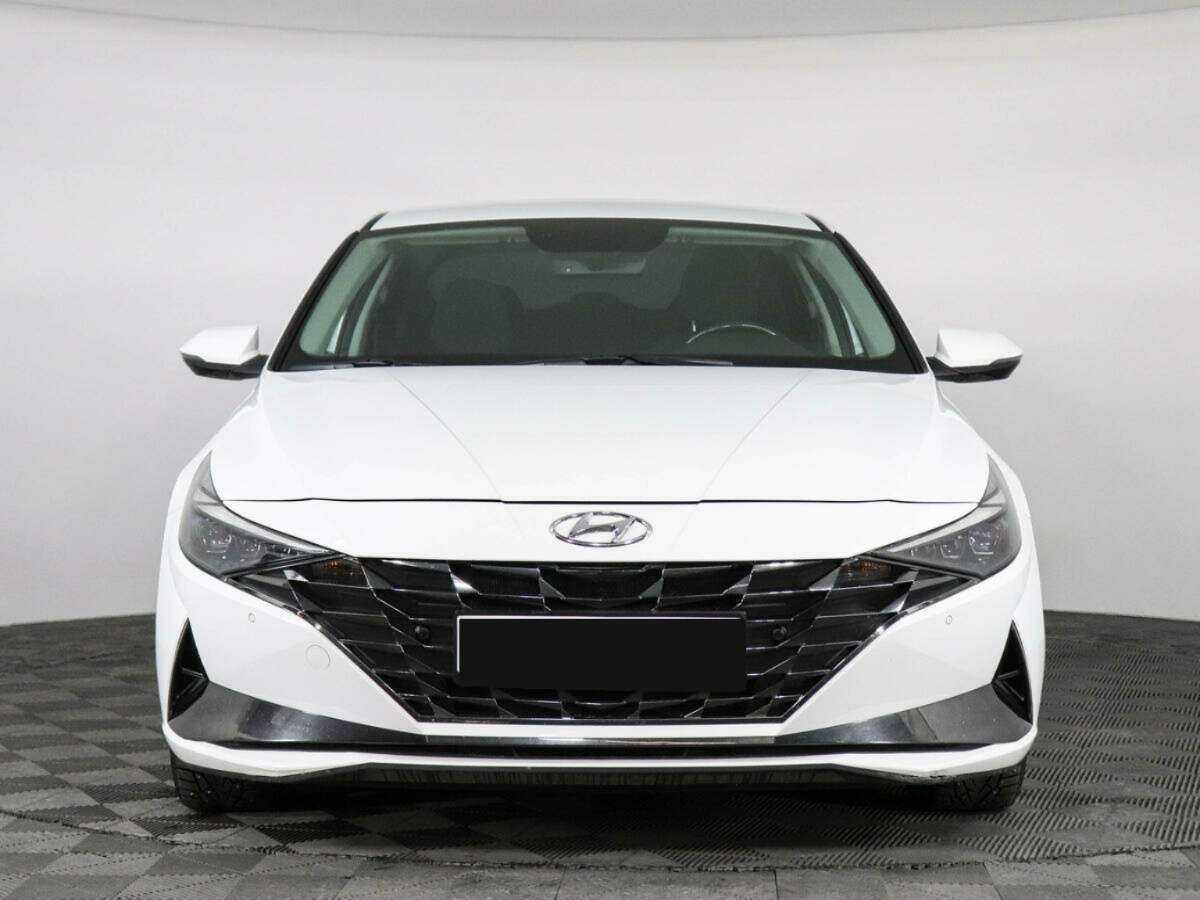 Купить Hyundai Elantra с пробегом. Фото: #1