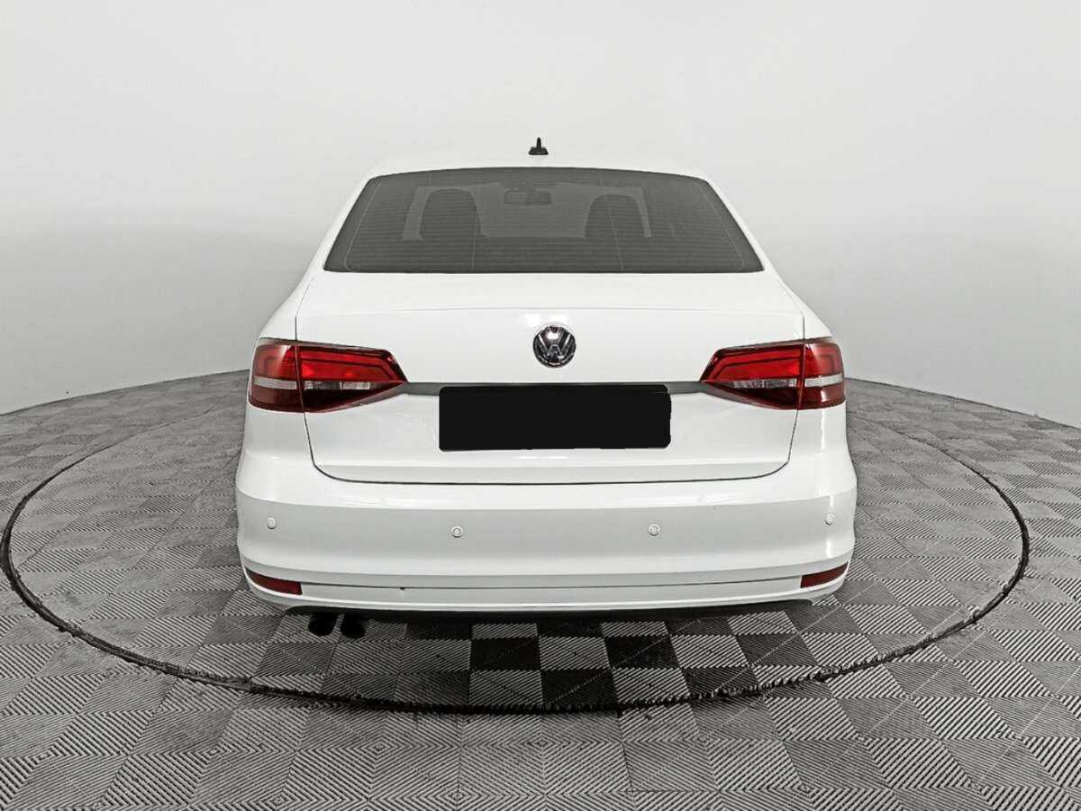 Купить Volkswagen Jetta с пробегом. Фото: #5