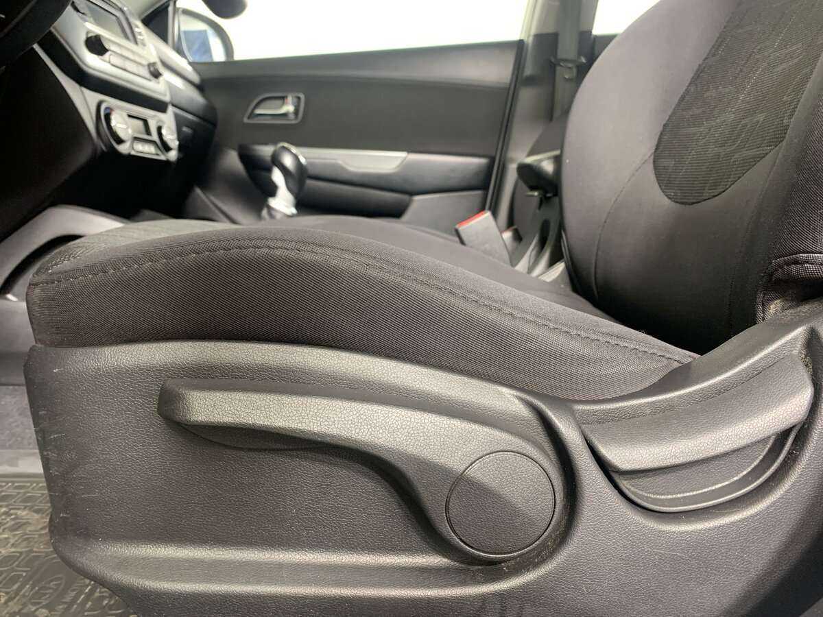 Купить Kia Rio с пробегом. Фото: #12