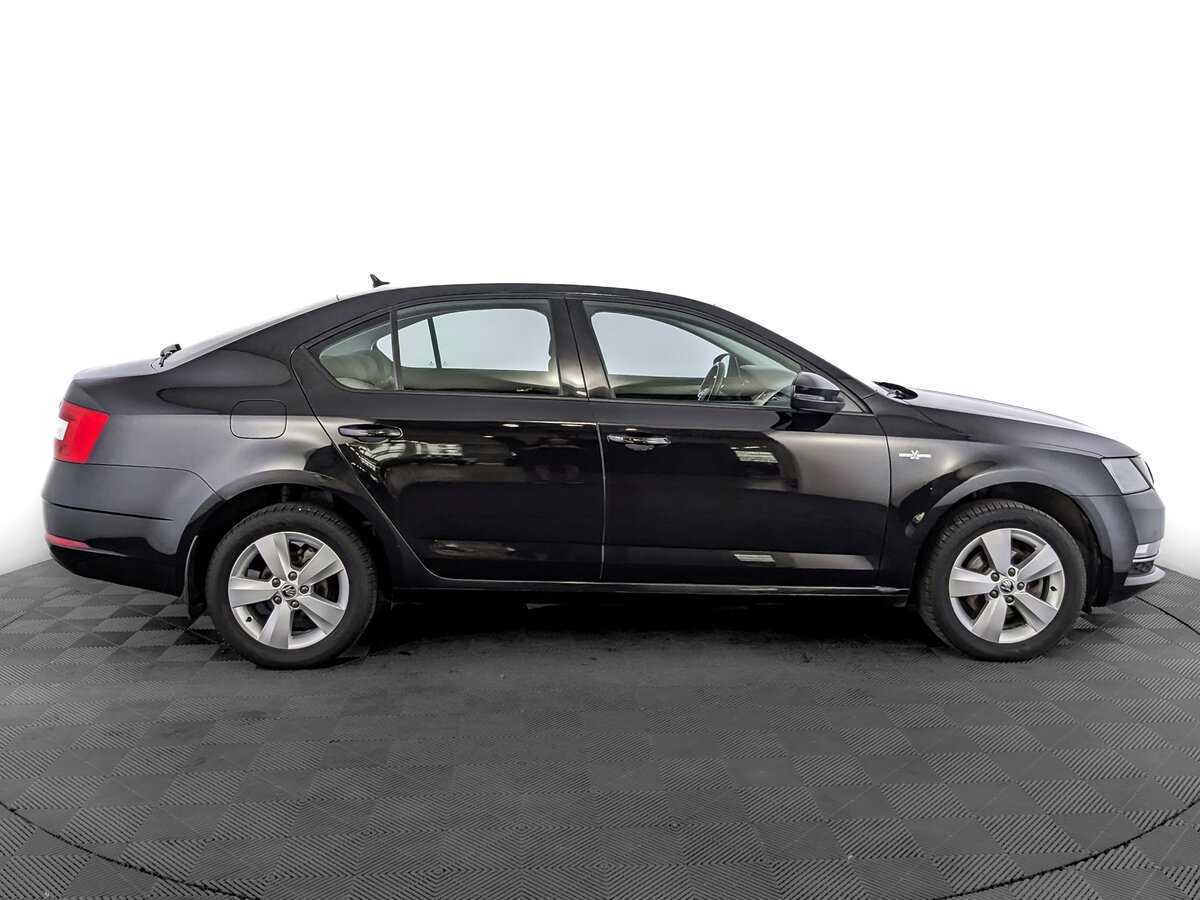 Купить Skoda Octavia с пробегом. Фото: #3