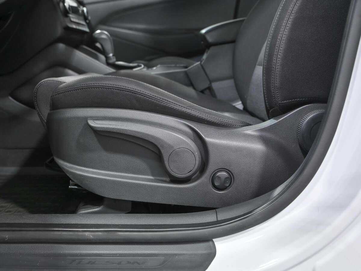 Купить Hyundai Tucson с пробегом. Фото: #15