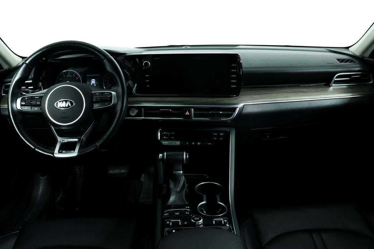 Купить Kia K5 с пробегом. Фото: #9